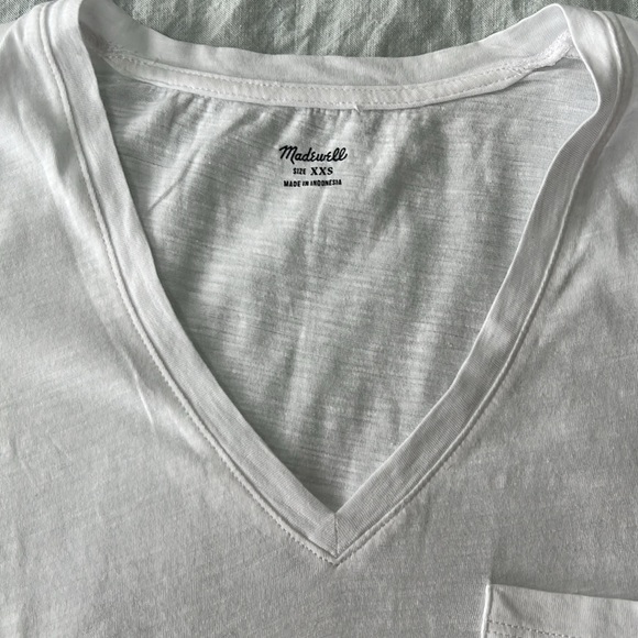 MADEWELL White VNECK TEE SIZE XXS like new - Picture 3 of 5